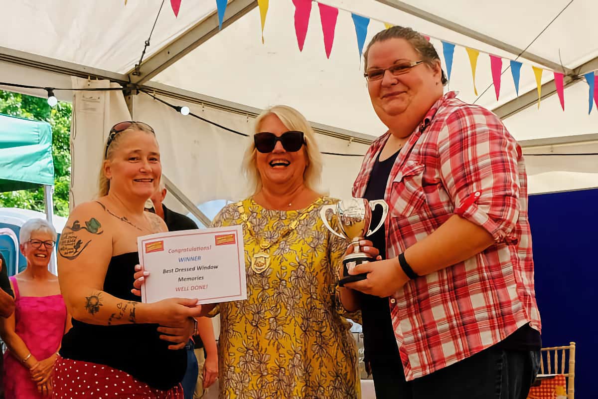 Best Dressed Window Winners Memories